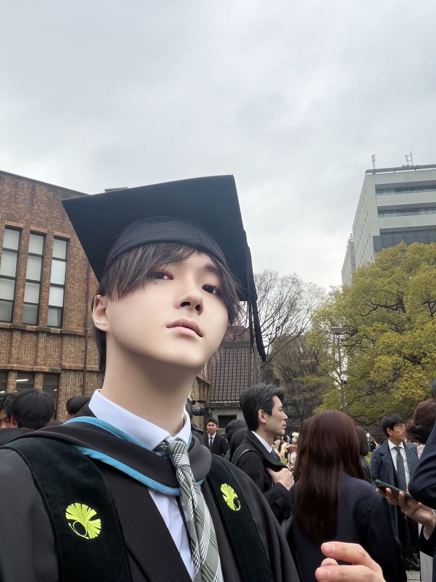 黒田 東京大学卒業式でのポートレート